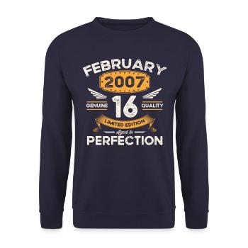 Né en 2007 Vintage 16ème anniversaire rétro - Sweat-shirt Unisexe - marine - Devant - Alina (178cm) & Michal (187cm)