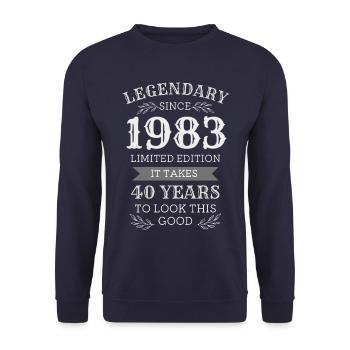 Légende depuis 1983 maintenant 40 ans - Sweat-shirt Unisexe - marine - Devant - Alina (178cm) & Michal (187cm)