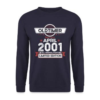 22. Geburtstag Mann Oldtimer April Jahrgang 2001 - Unisex Pullover - Navy - Vorne - Alina (178cm) & Michal (187cm)