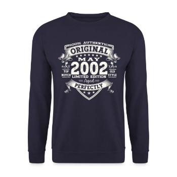 21st Birthday Man Original May Vintage 2002 - Unisex Sweatshirt - navy - Front - Alina (178cm) & Michal (187cm)