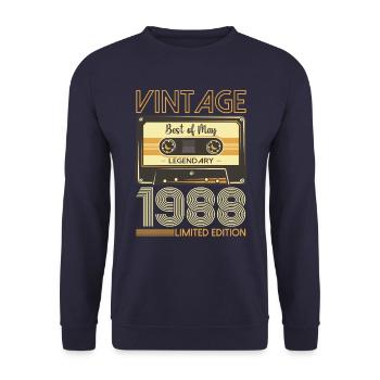 35 Birthday Man Woman Cassette Mai 1988 - Sweat-shirt Unisexe - marine - Devant - Alina (178cm) & Michal (187cm)