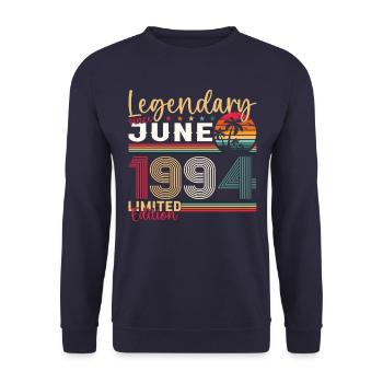 29. Geburtstag Juni Jahrgang 1994 Legendary - Unisex Pullover - Navy - Vorne - Alina (178cm) & Michal (187cm)