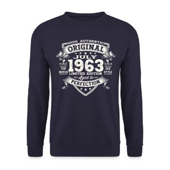 60th Birthday Man Original Juillet 1963 - Sweat-shirt Unisexe - marine - Devant - Alina (178cm) & Michal (187cm)