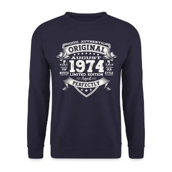 49 Birthday Man Original August Vintage 1974 - Unisex Sweatshirt - navy - Front - Alina (178cm) & Michal (187cm)