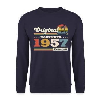 66e anniversaire mari Vintage 1957 Vintage rétro - Sweat-shirt Unisexe - marine - Devant - Alina (178cm) & Michal (187cm)