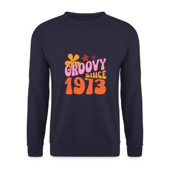 Groovy Seit 1973 Geburtstag - Unisex Pullover - Navy - Vorne - Alina (178cm) & Michal (187cm)