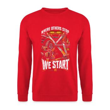 Abschleppfahrer Where Others Stop We Start - Unisex Pullover - Rot - Vorne - Alina (178cm) & Michal (187cm)