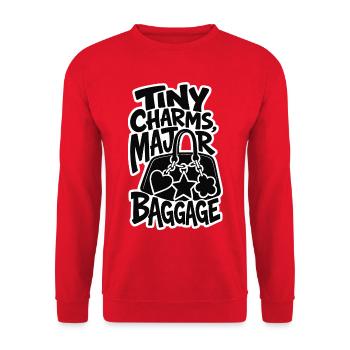 Taschenanhänger – Tiny Charms, Major Baggage - Unisex Pullover - Rot - Vorne - Alina (178cm) & Michal (187cm)