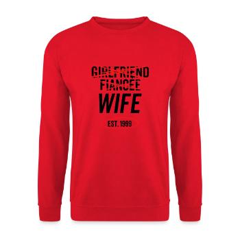Freundin Verlobte Ehefrau Est 1999 - Unisex Pullover - Rot - Vorne - Alina (178cm) & Michal (187cm)