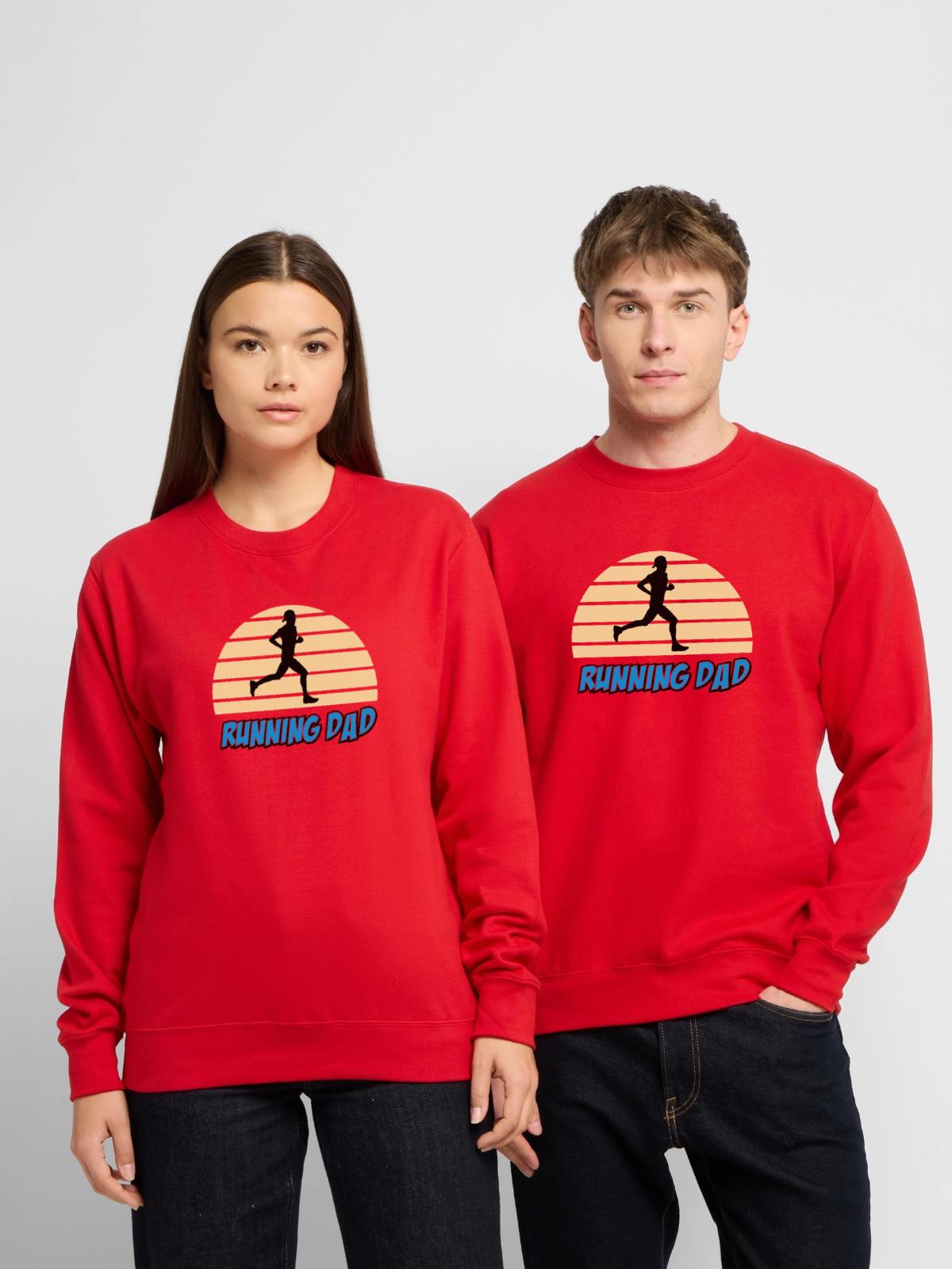 Running dad - Unisex Sweatshirt - red - Front - Alina (178cm) & Michal (187cm)