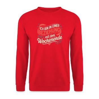 Ich bin in einer Beziehung mit dem Wochenende - Unisex Pullover - Rot - Vorne - Alina (178cm) & Michal (187cm)