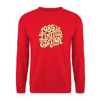 Limited Edition 1985 Retro Vintage - Unisex Sweatshirt - red - Front - Alina (178cm) & Michal (187cm)