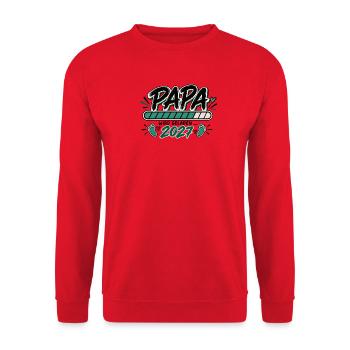 Papa wird geladen 2027 - Geschenk werdender Vater - Unisex Pullover - Rot - Vorne - Alina (178cm) & Michal (187cm)