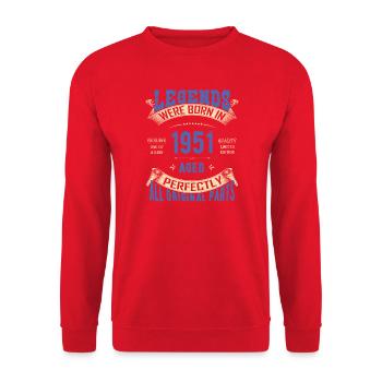 Les légendes nées en 1951 vieillissent parfaitement - Sweat-shirt Unisexe - rouge - Devant - Alina (178cm) & Michal (187cm)