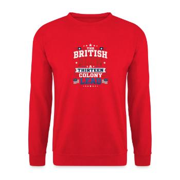 Die Briten verspielten am 4. Juli einen Vorsprung  - Unisex Pullover - Rot - Vorne - Alina (178cm) & Michal (187cm)