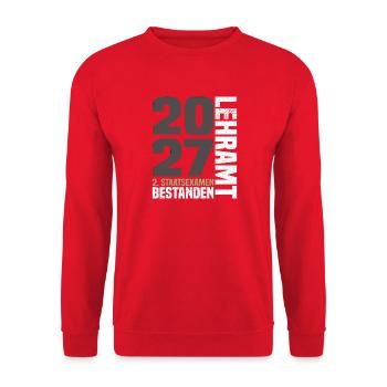 2. Staatsexamen Lehramt 2027 - Unisex Pullover - Rot - Vorne - Alina (178cm) & Michal (187cm)