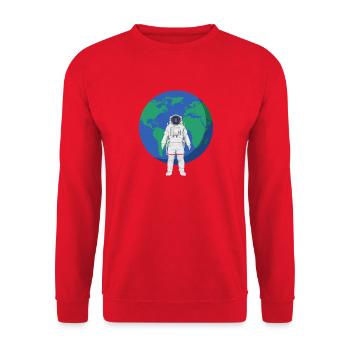 Astronaut vor der Erde - Unisex Pullover - Rot - Vorne - Alina (178cm) & Michal (187cm)