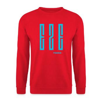 EZE Frankreich - Unisex Pullover - Rot - Vorne - Alina (178cm) & Michal (187cm)
