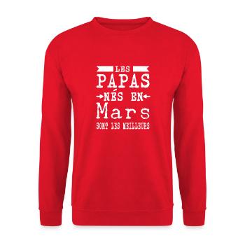 Les Papas nés en Mars sont meilleurs - Sweat-shirt Unisexe - rouge - Devant - Alina (178cm) & Michal (187cm)