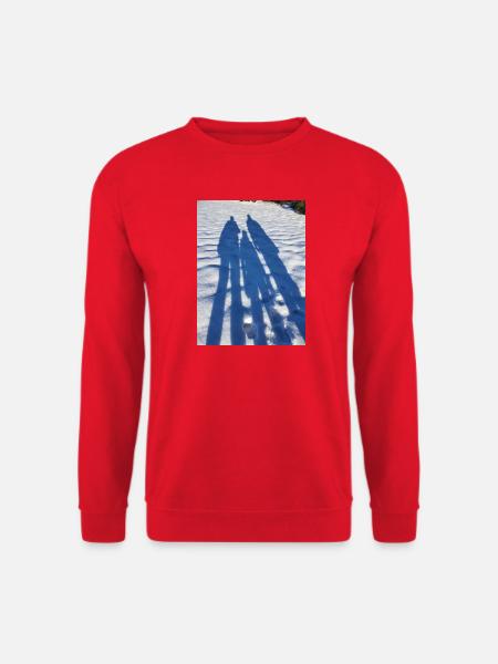 Winterschatten im Duo auf Schnee - Unisex Pullover - Rot