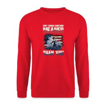 Ne coincez pas quelque chose de plus méchant que votre ferme - Sweat-shirt Unisexe - rouge - Devant - Alina (178cm) & Michal (187cm)