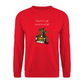 Drachenleser im Bücherstapel - Unisex Pullover - Rot - Vorne - Alina (178cm) & Michal (187cm)