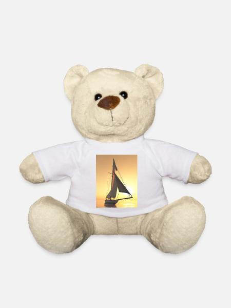 Segelyacht bei Sonnenuntergang - Teddy - Weiß