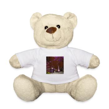 Cloche en cuivre violet dans un jardin zen - Nounours - blanc - Devant
