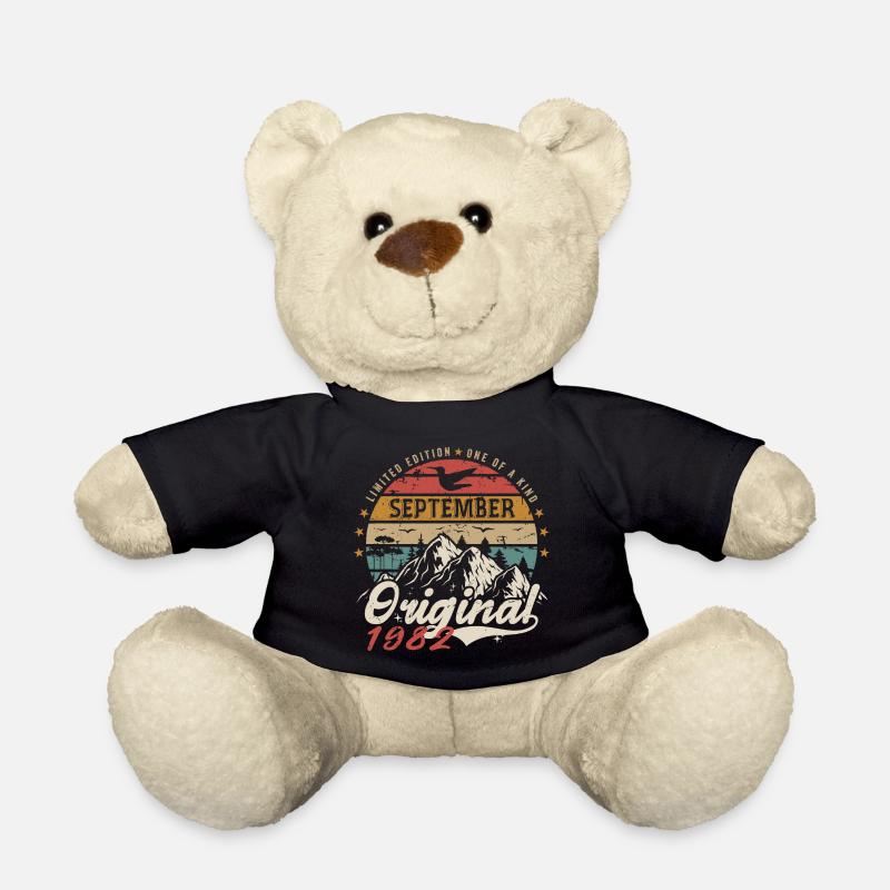 Retro 1982 September Vintage September 1982 Gift - Teddy Bear - black