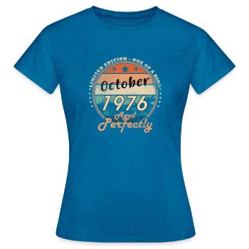 50. Geburtstag Mann Frau 50 Jahre Deko 1976 - Frauen T-Shirt - Antikblaues Saphir meliert - Vorne - AI Model Female 172 dark (172cm)