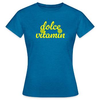 Dolce Vita Vitamin C Limette cool Quotes Sommer  - Frauen T-Shirt - Antikblaues Saphir meliert - Vorne - AI Model Female 172 dark (172cm)