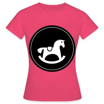 Cheval à bascule Jouet Bébé - T-shirt Femme - rose azalée - Devant - AI Model Female 172 dark (172cm)