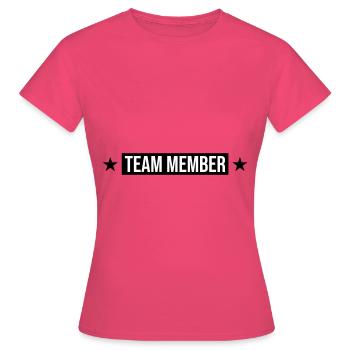 Membres de l’équipe - T-shirt Femme - rose azalée - Devant - AI Model Female 172 dark (172cm)