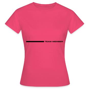Membres de l’équipe - T-shirt Femme - rose azalée - Devant - AI Model Female 172 dark (172cm)