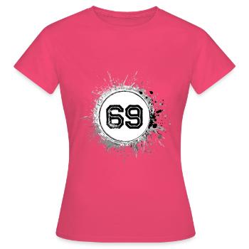 69 Nombre d’objets blob - T-shirt Femme - rose azalée - Devant - AI Model Female 172 dark (172cm)