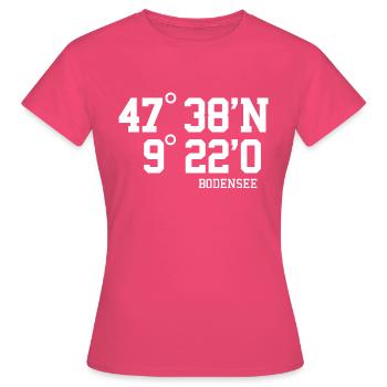 Bodensee Koordinaten Urlaub Bodenseeregion Idee - Frauen T-Shirt - Azalea - Vorne - AI Model Female 172 dark (172cm)