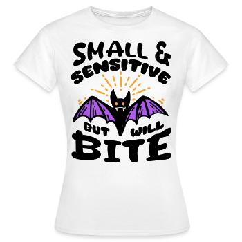 Chauve-souris Halloween Petite Sensible Mais Mordra - T-shirt Femme - blanc - Devant - AI Model Female 172 dark (172cm)