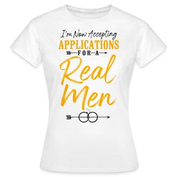 Happy Divorce Party I'm Now - Frauen T-Shirt - Weiß - Vorne - AI Model Female 172 dark (172cm)
