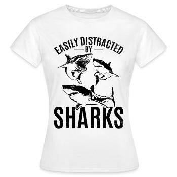 Great White Shark Love Ich werde leicht von Haien - Frauen T-Shirt - Weiß - Vorne - AI Model Female 172 dark (172cm)