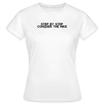 Wandern - Step by step, conquer the hike - Frauen T-Shirt - Weiß - Vorne - AI Model Female 172 dark (172cm)