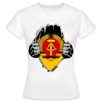 LA RDA sous le maillot - T-shirt Femme - blanc - Devant - AI Model Female 172 dark (172cm)