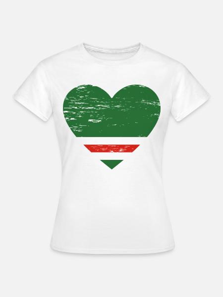 Tschetschenien Flagge Herz used - Frauen T-Shirt - Weiß