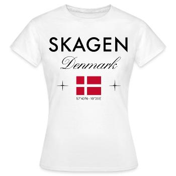 Skagen, Danemark, coordonnées, voyage, souvenir - T-shirt Femme - blanc - Devant - AI Model Female 172 dark (172cm)