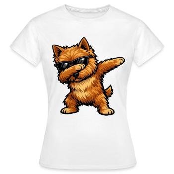 Dabbing Norwich Terrier im Comic Stil - Frauen T-Shirt - Weiß - Vorne - AI Model Female 172 dark (172cm)