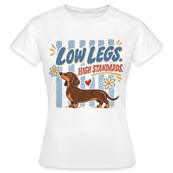 Teckel Low Legs Haut Standards Rétro - T-shirt Femme - blanc - Devant - AI Model Female 172 dark (172cm)