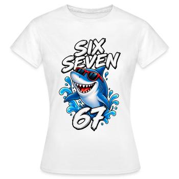 Six Seven Shark 67 – Funny Shark Sunglasses Retro  - Frauen T-Shirt - Weiß - Vorne - AI Model Female 172 dark (172cm)