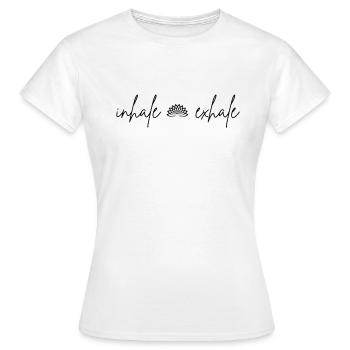 Inhale and Exhale - T-shirt Femme - blanc - Devant - AI Model Female 172 dark (172cm)