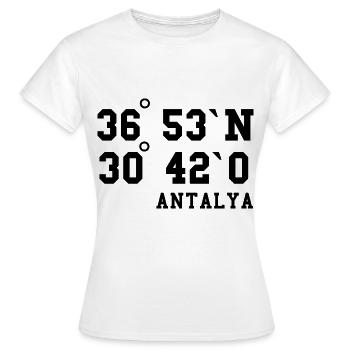 Antalya coordonne l’idée de vacances en Turquie - T-shirt Femme - blanc - Devant - AI Model Female 172 dark (172cm)