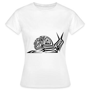 Tatouage tribal d’escargot - T-shirt Femme - blanc - Devant - AI Model Female 172 dark (172cm)