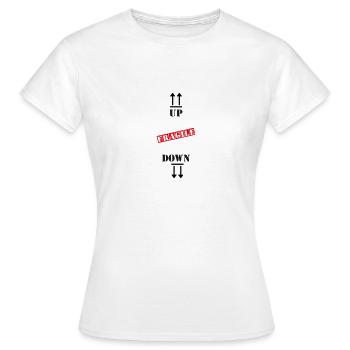 hoch niedrig - Frauen T-Shirt - Weiß - Vorne - AI Model Female 172 dark (172cm)